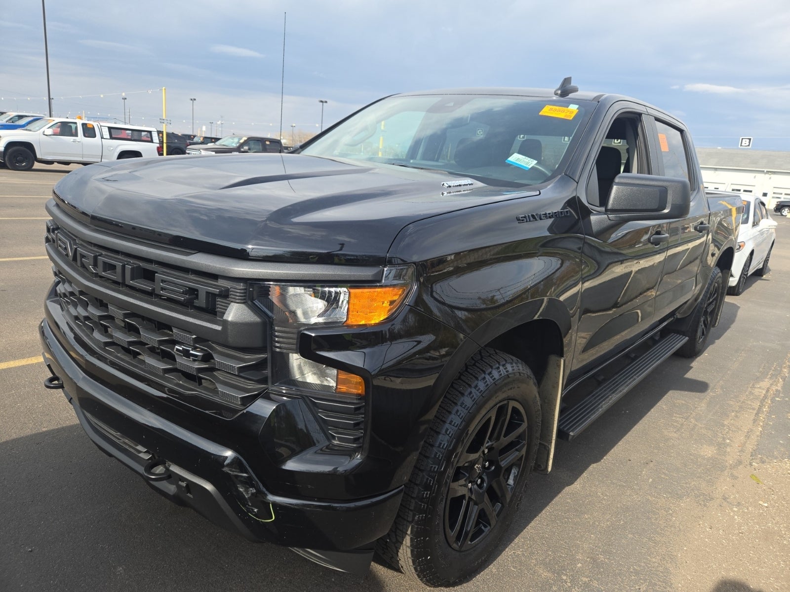 2024 Chevrolet Silverado 1500 4WD Crew Cab 147" Custom