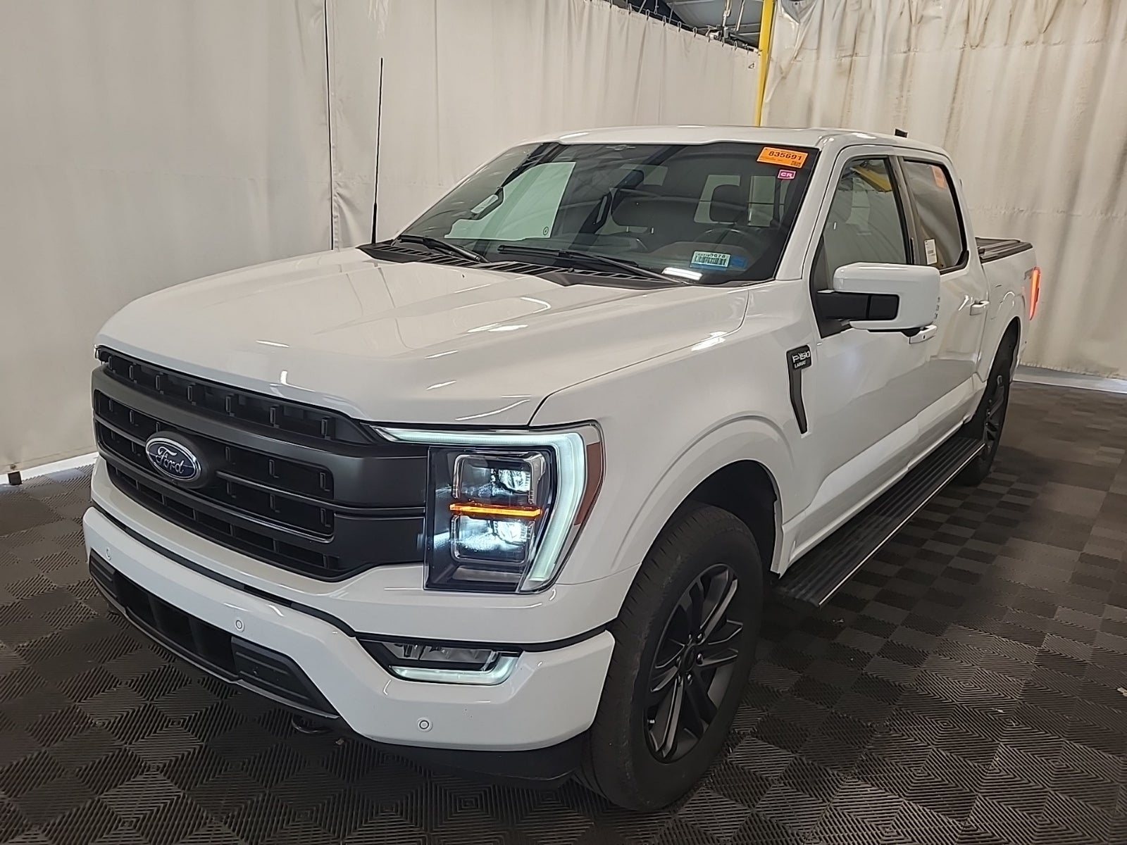2023 Ford F-150 Lariat 4WD Supercrew 5.5' Box