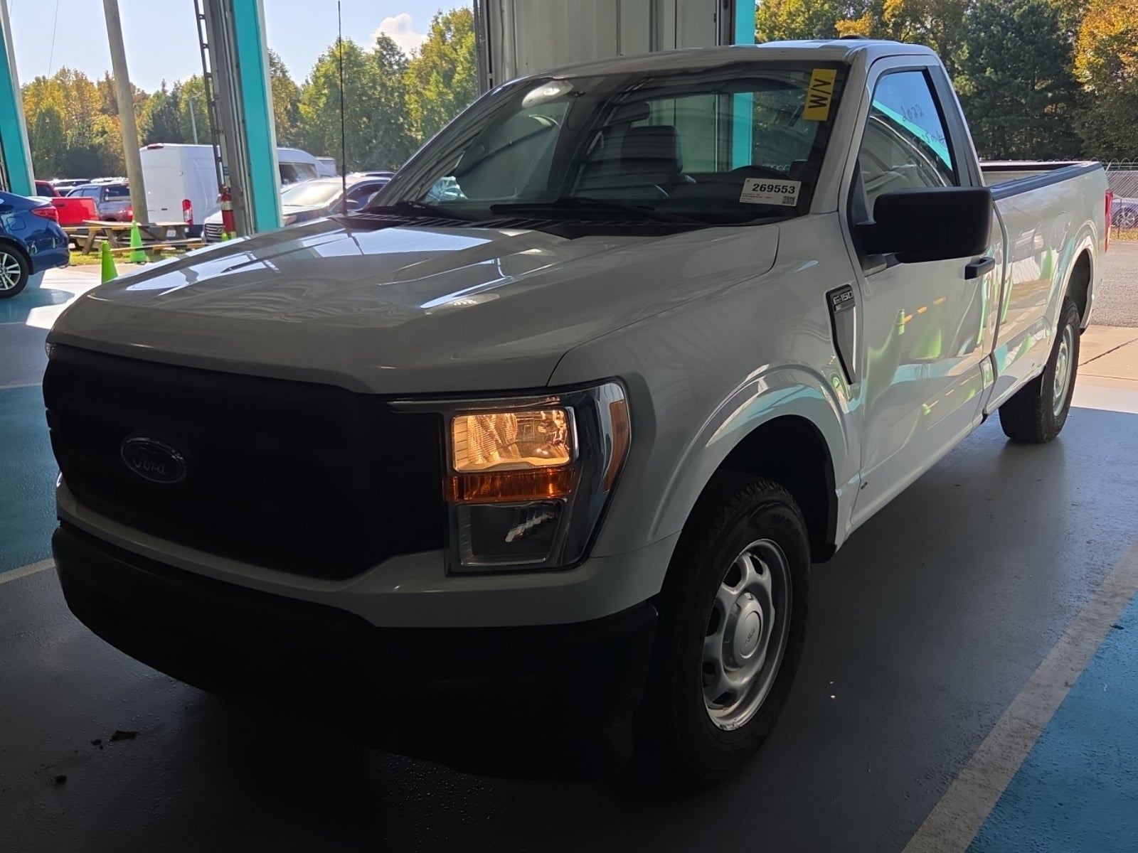 2022 Ford F-150 XL 2WD Reg Cab 8' Box