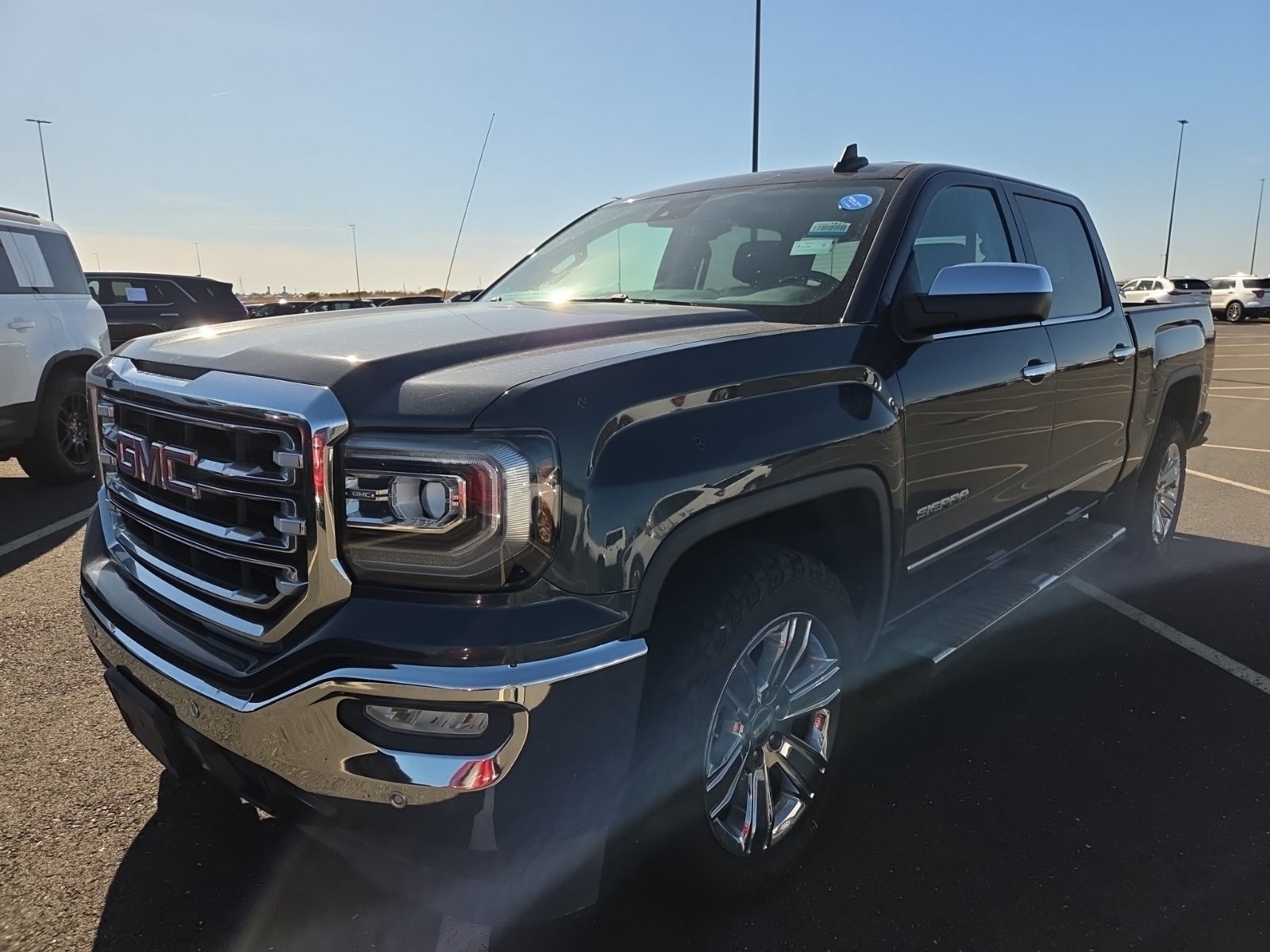 2018 GMC Sierra 1500 2WD Crew Cab 143.5" SLT