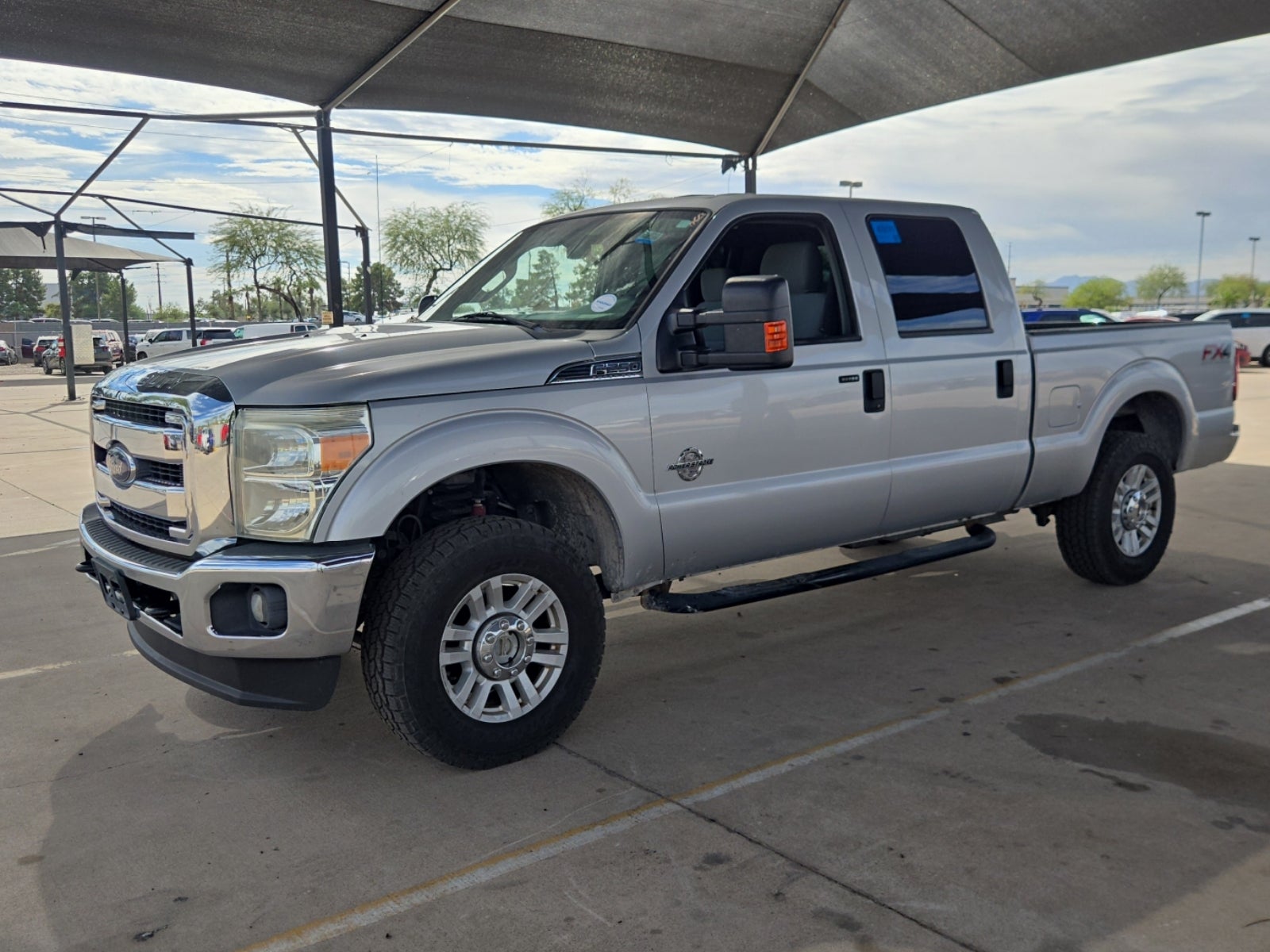 2014 Ford F-250 4WD Crew Cab 156" XLT