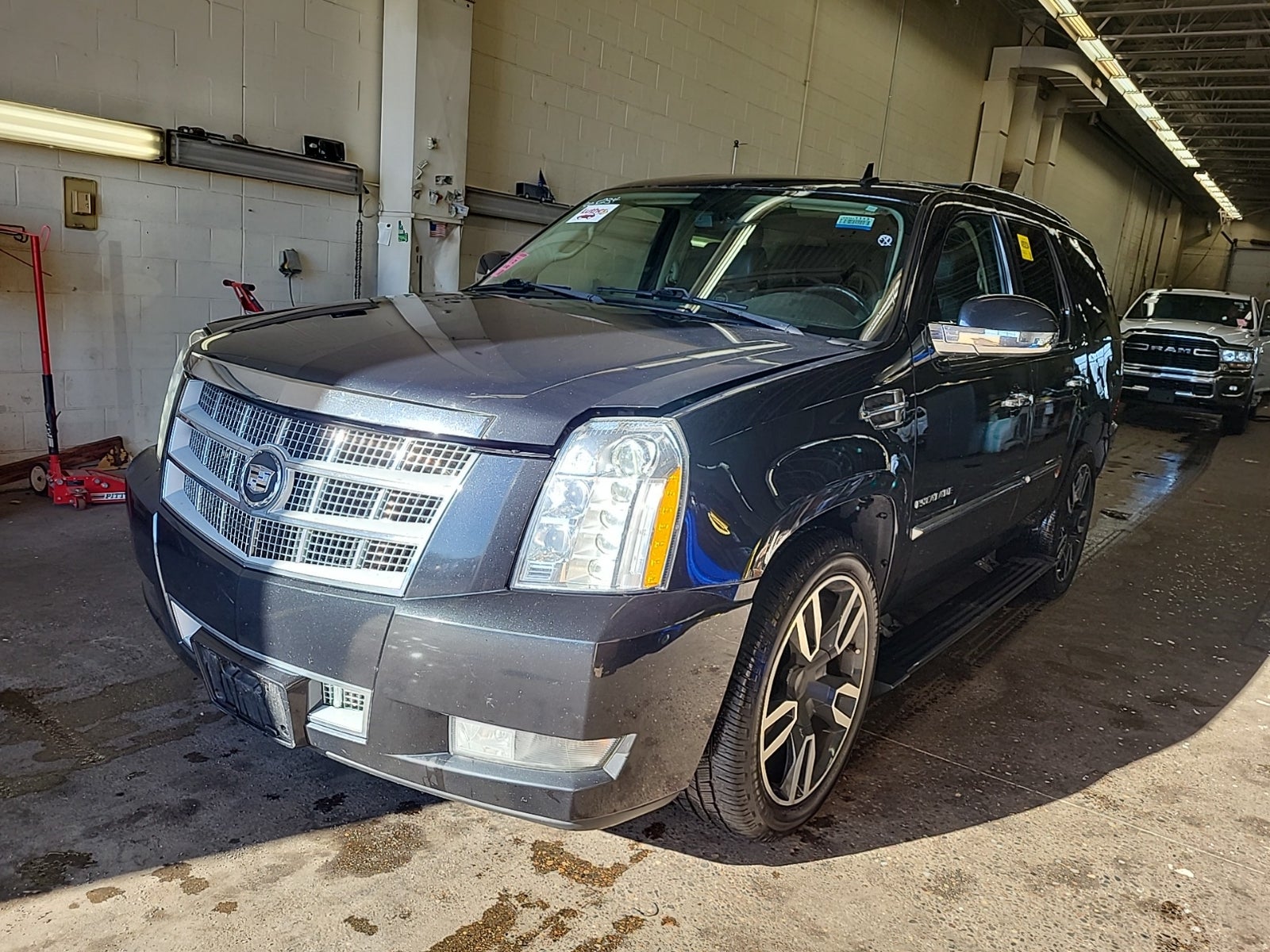 2011 Cadillac Escalade Platinum Edition