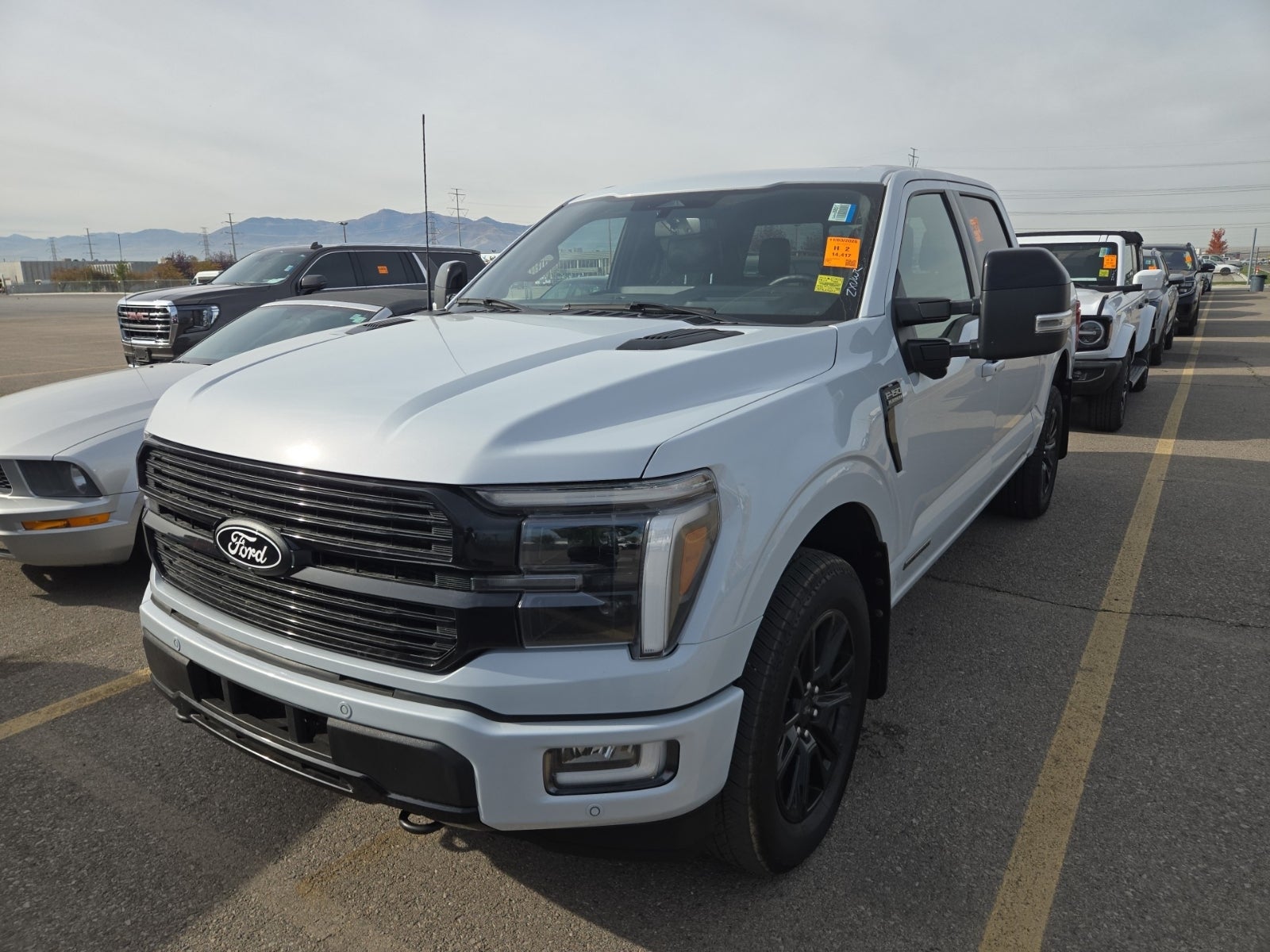 2025 Ford F-150 Platinum 4WD Supercrew 5.5' Box