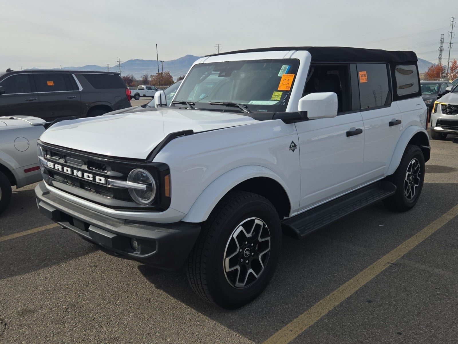 2026 Ford Bronco Outer Banks