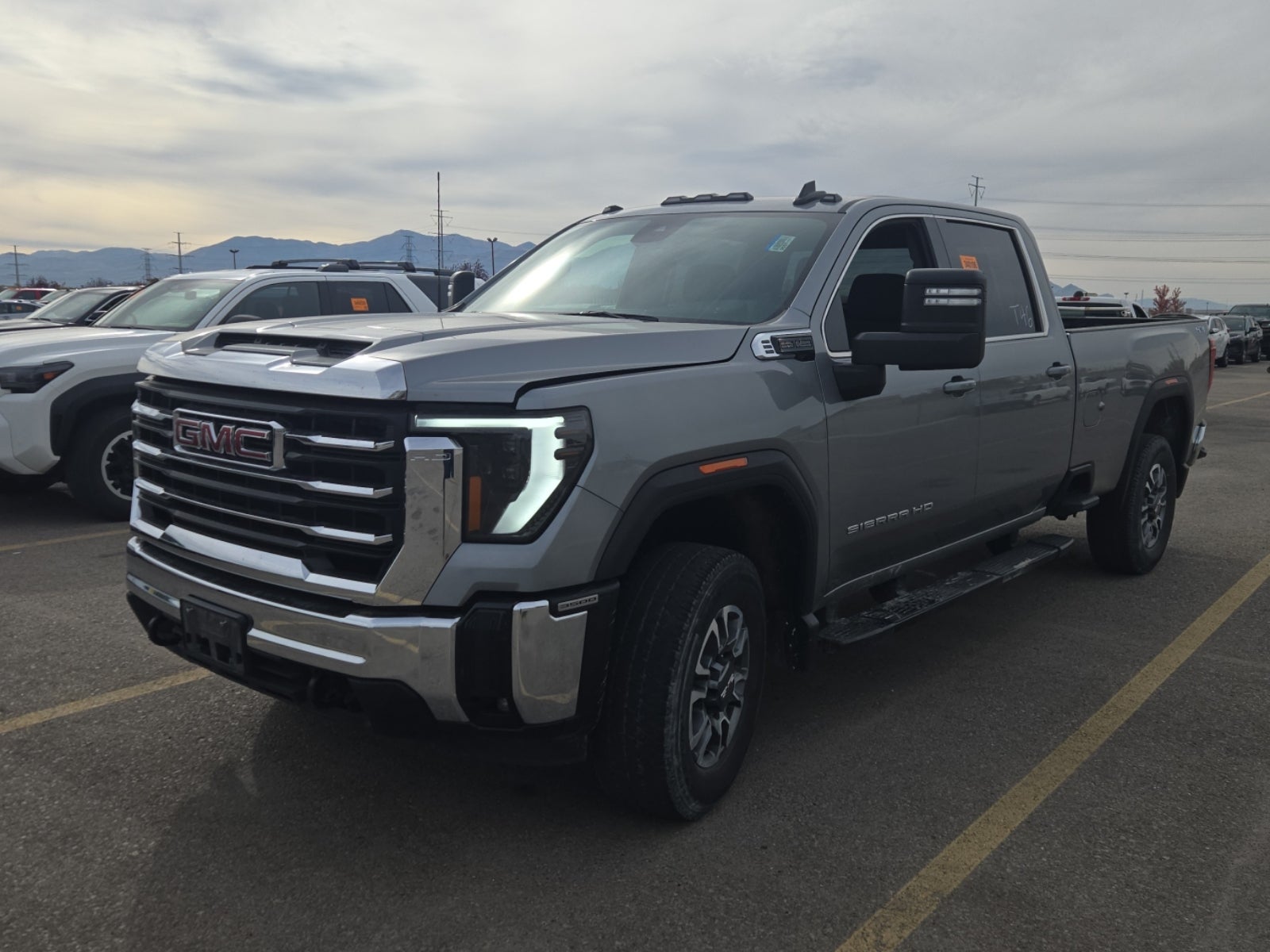 2024 GMC Sierra 3500HD 4WD Crew Cab 172" Sle