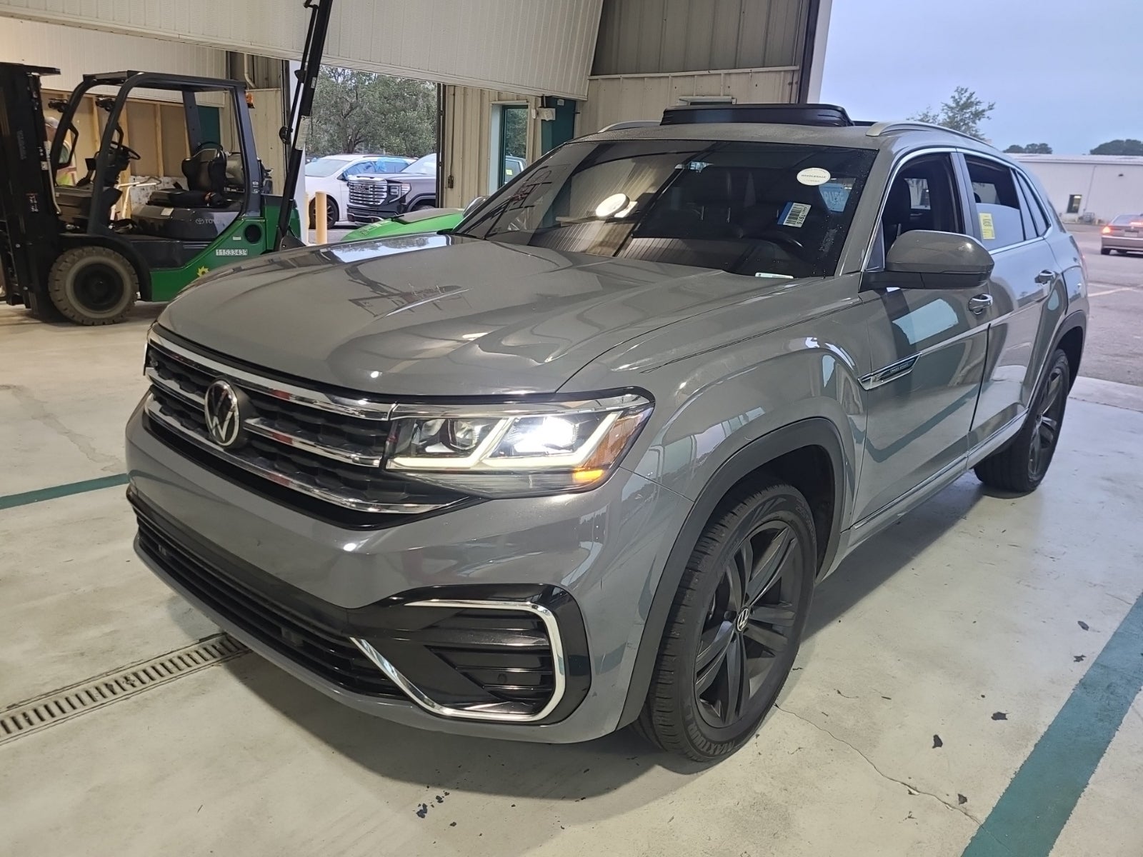 2022 Volkswagen Atlas Cross Sport 3.6l V6 SEL R-Line