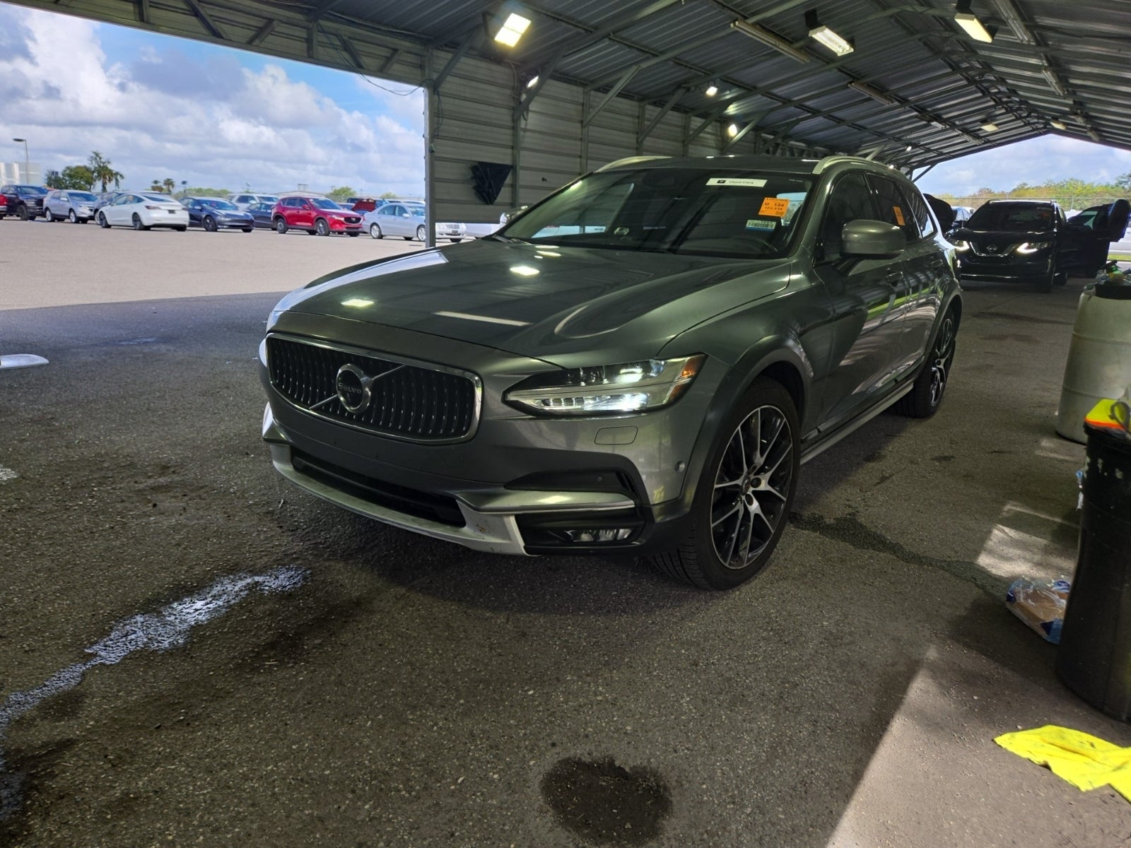 2017 Volvo V90 Cross Country T6