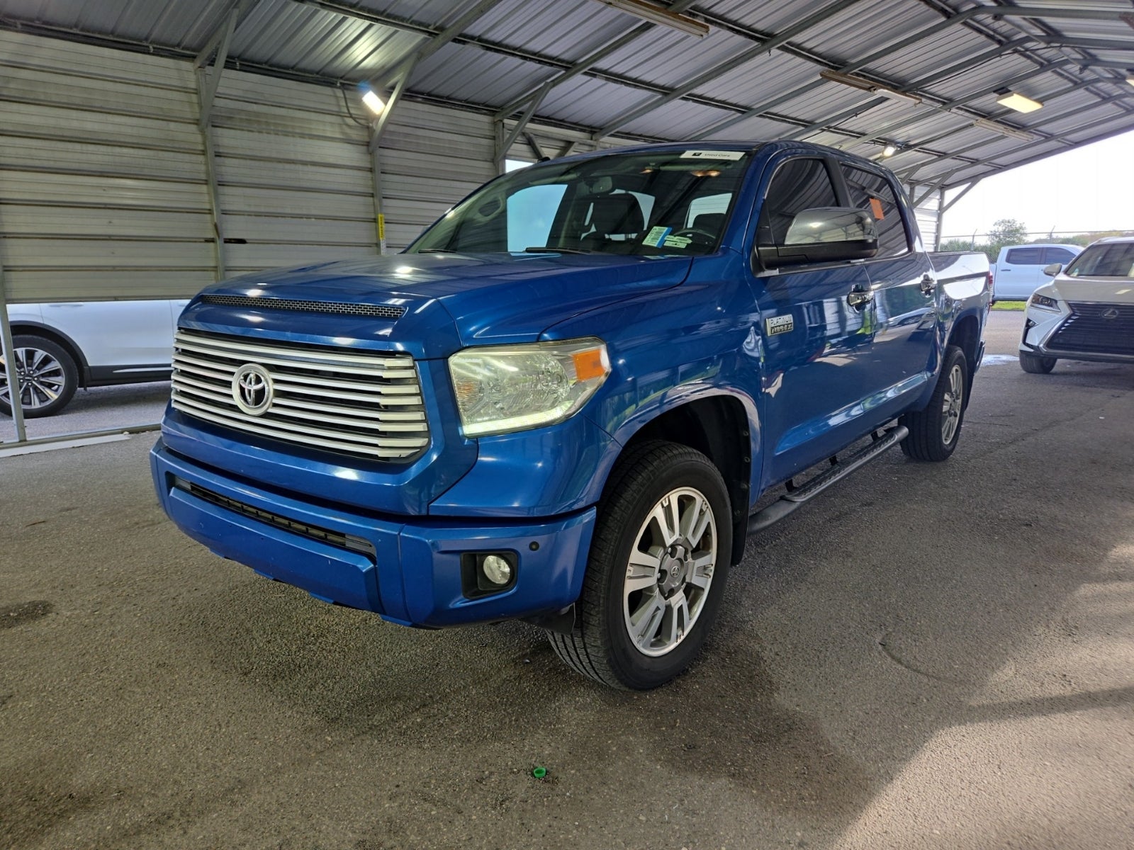 2017 Toyota Tundra Platinum Crewmax 5.5' Bed 5.7l FFV