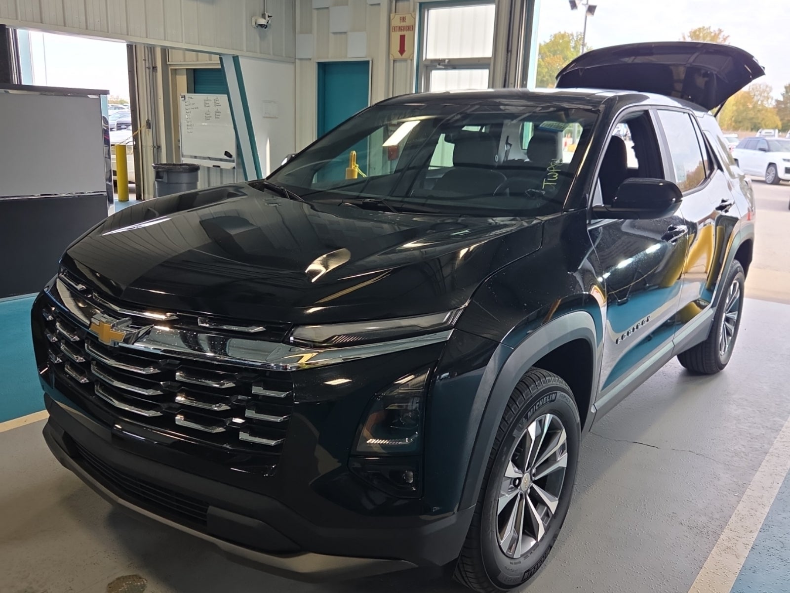 2027 Chevrolet Equinox AWD LT