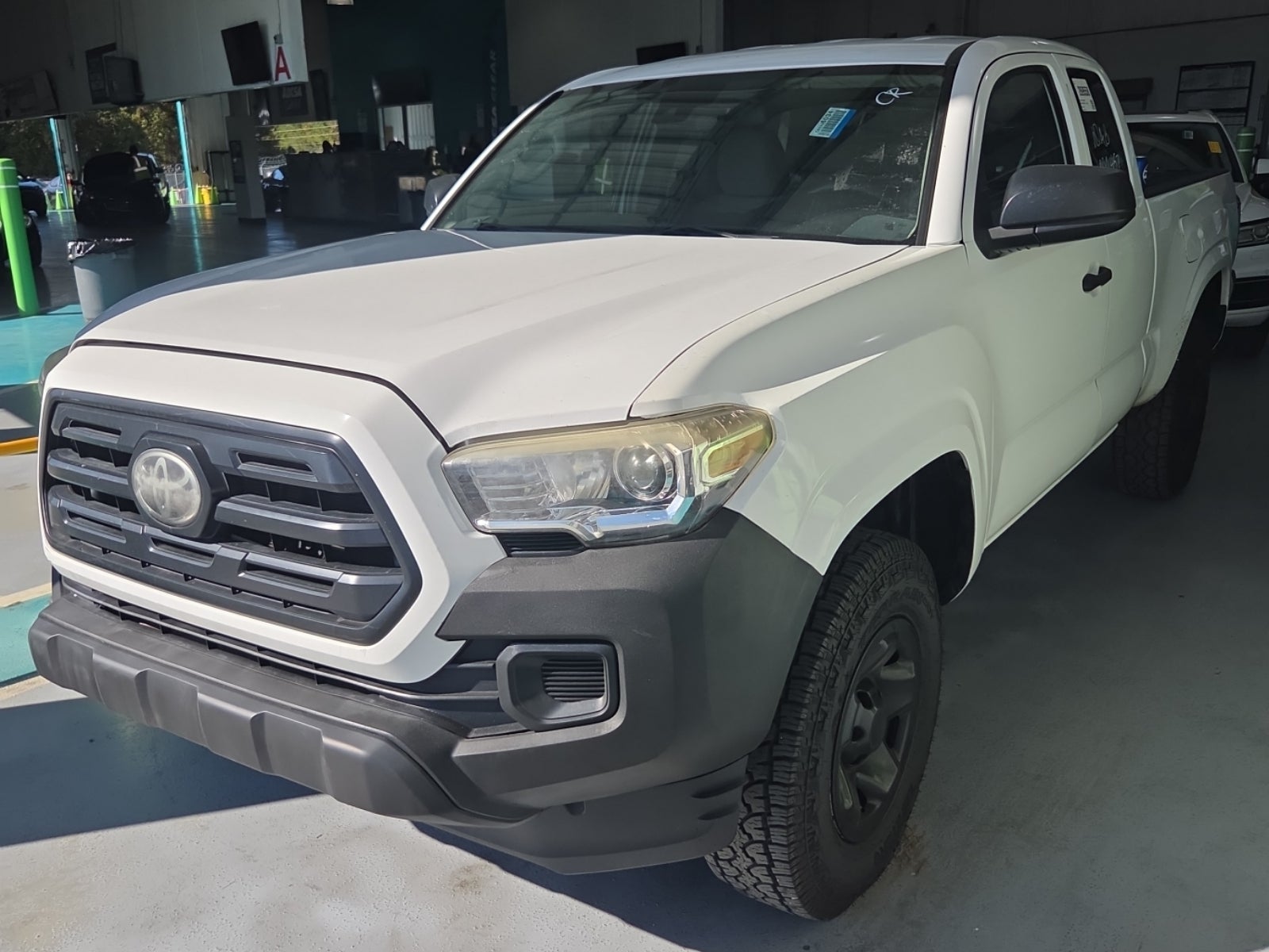 2018 Toyota Tacoma SR Access Cab 6' Bed I4 4x2 At
