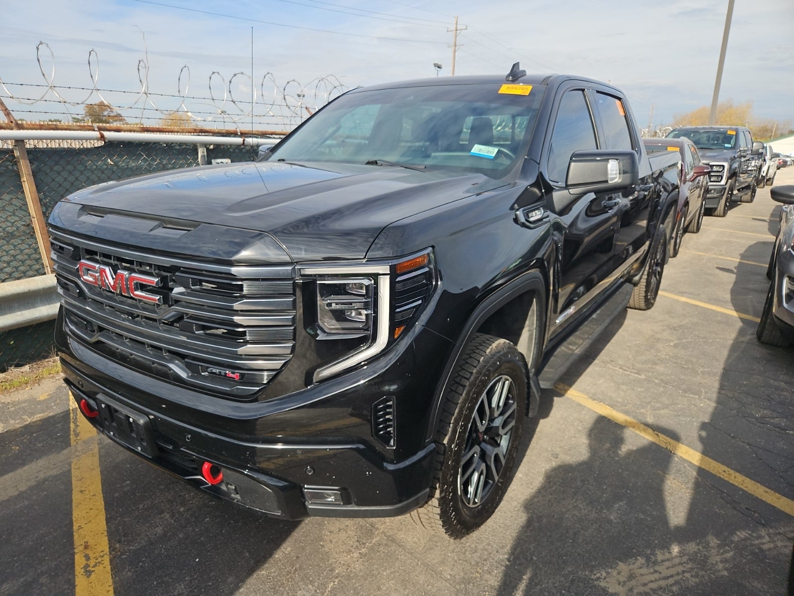 2025 GMC Sierra 1500 4WD Crew Cab 147" AT4