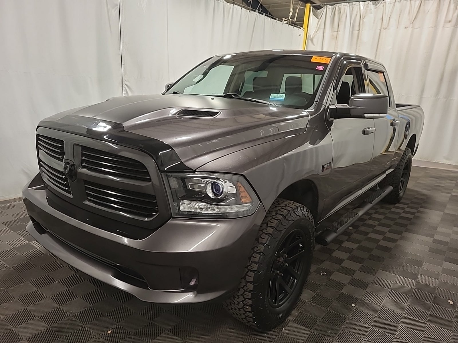 2016 Ram 1500 4WD Crew Cab 149" Sport