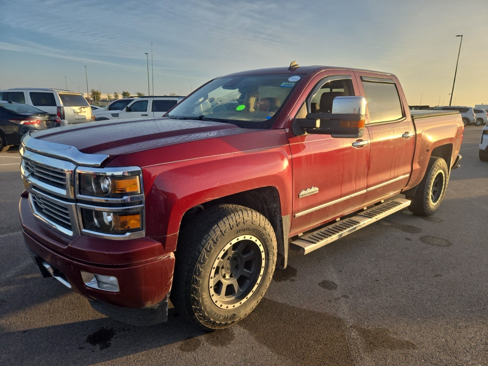 2014 Chevrolet Silverado 1500 4WD Crew Cab 143.5" High Country