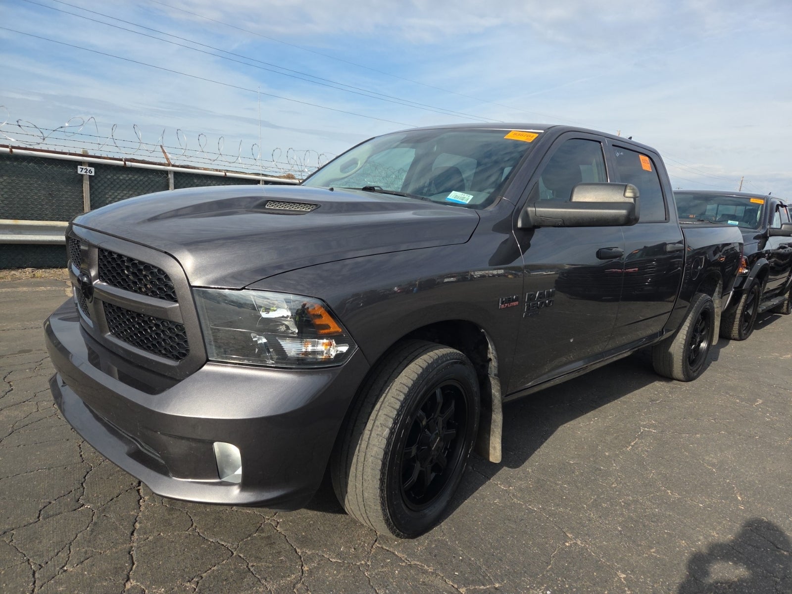 2019 Ram 1500 Classic Express 4x4 Crew Cab 5'7" Box