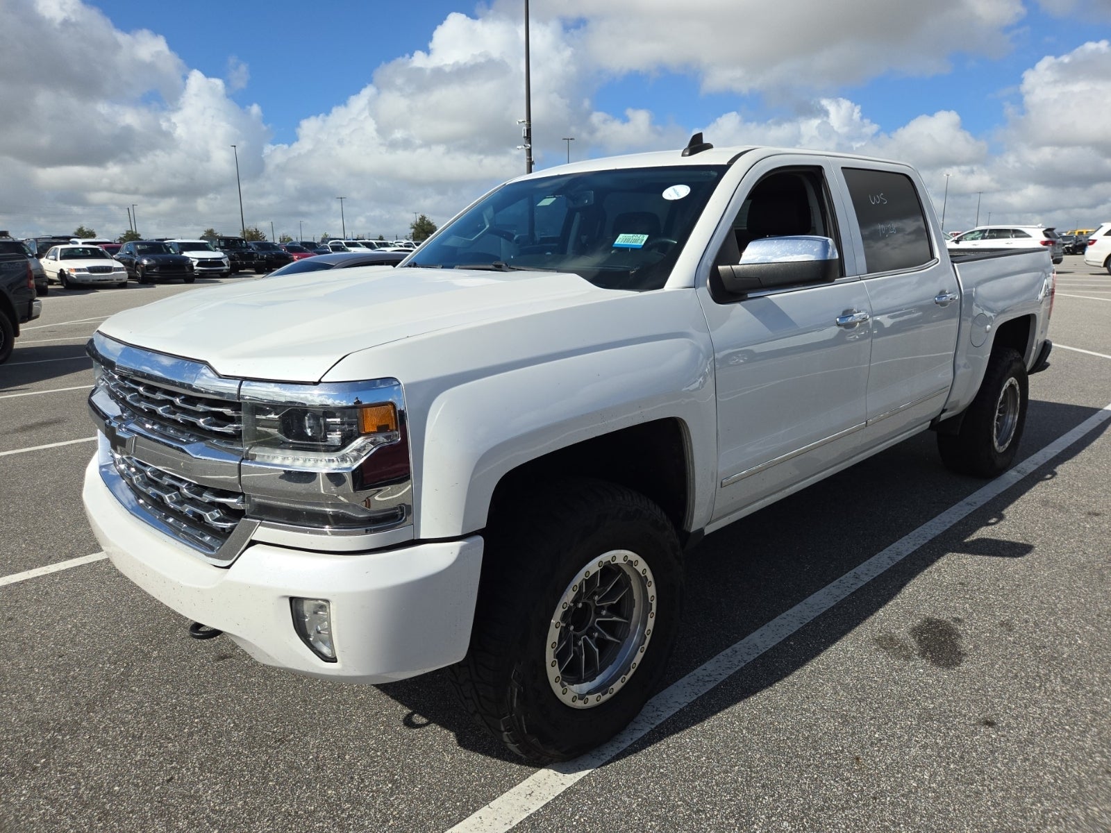 2018 Chevrolet Silverado 1500 2WD Crew Cab 143.5" LTZ W/1lz