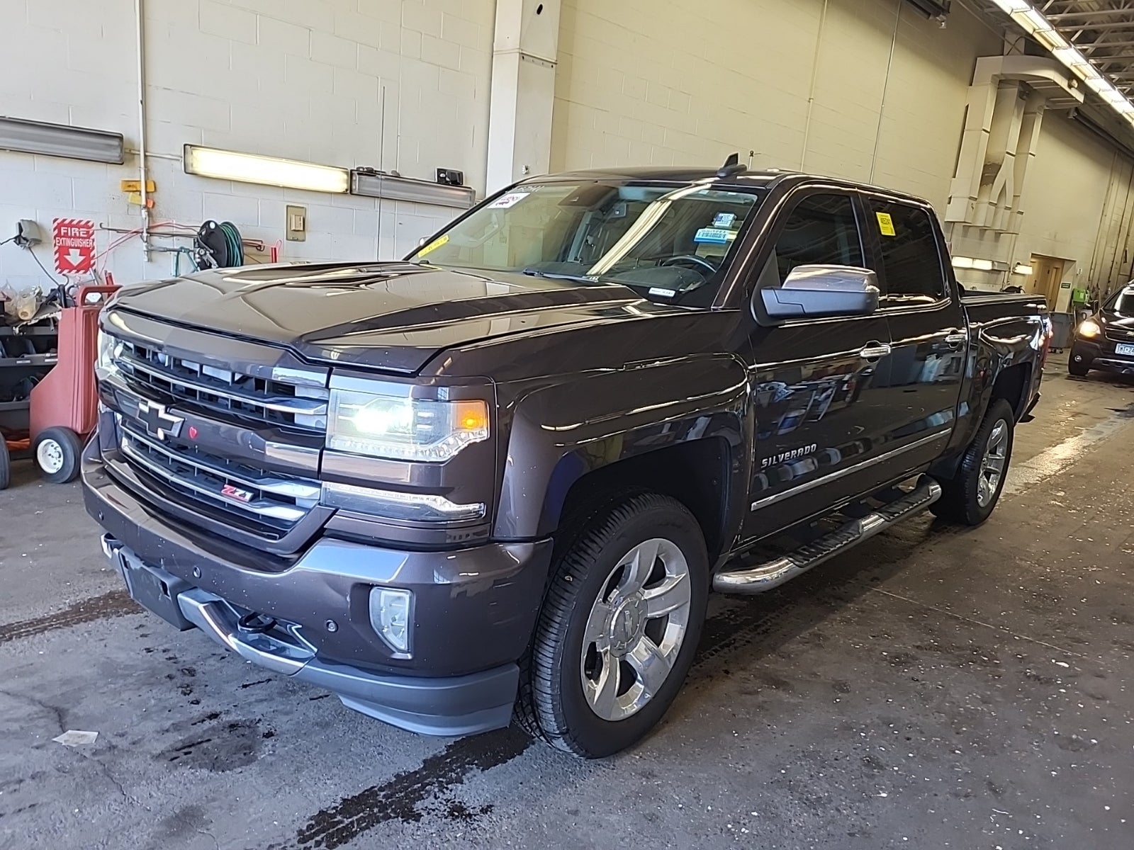 2016 Chevrolet Silverado 1500 4WD Crew Cab 143.5" LTZ W/2lz