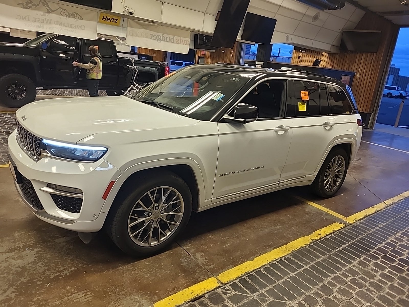 2024 Jeep Grand Cherokee Summit