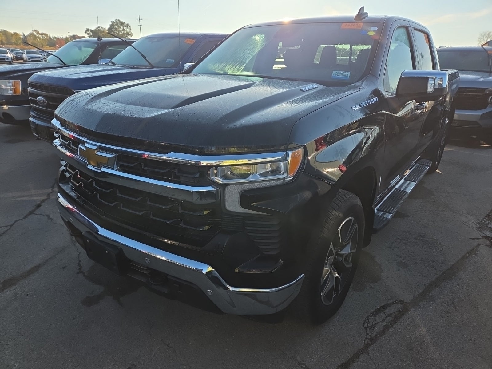 2024 Chevrolet Silverado 1500 4WD Crew Cab 147" LT