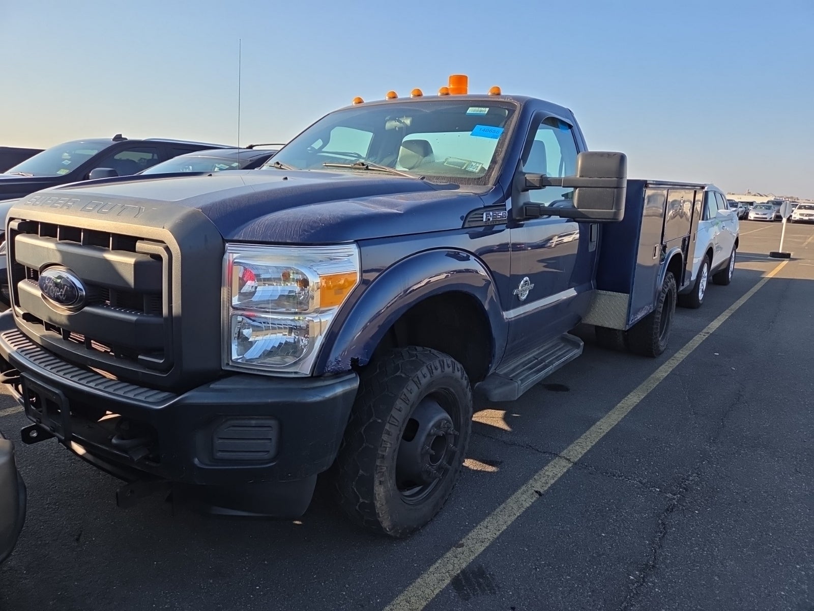 2012 Ford Super Duty F-350 DRW 4WD Reg Cab 137" XL