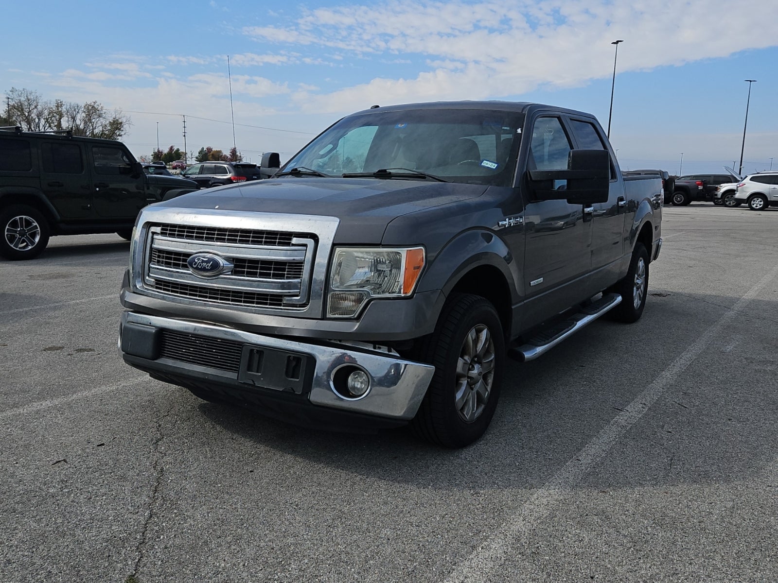 2013 Ford F-150 2WD Supercrew 145" XLT