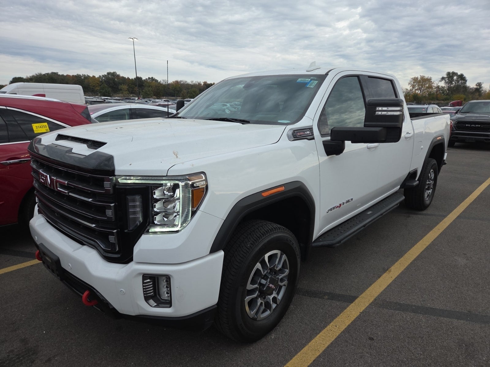 2022 GMC Sierra 2500HD 4WD Crew Cab 159" AT4