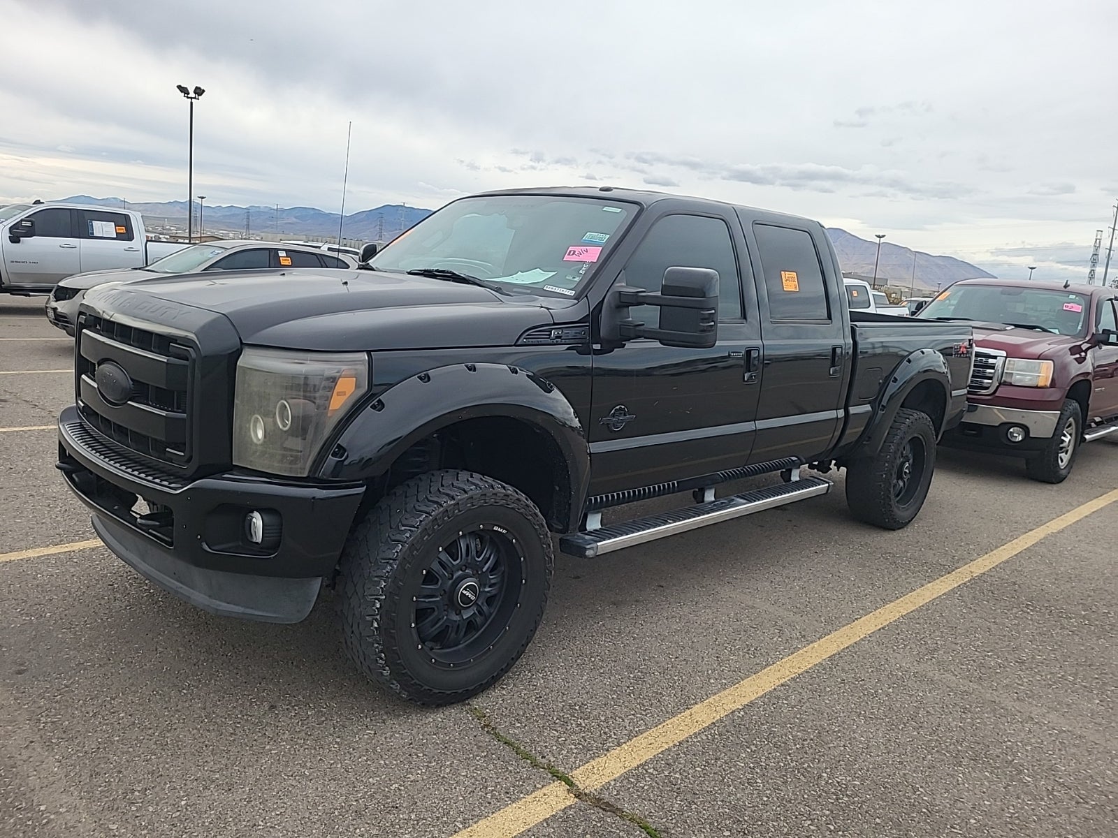 2011 Ford F-350 4WD Crew Cab 156" Lariat