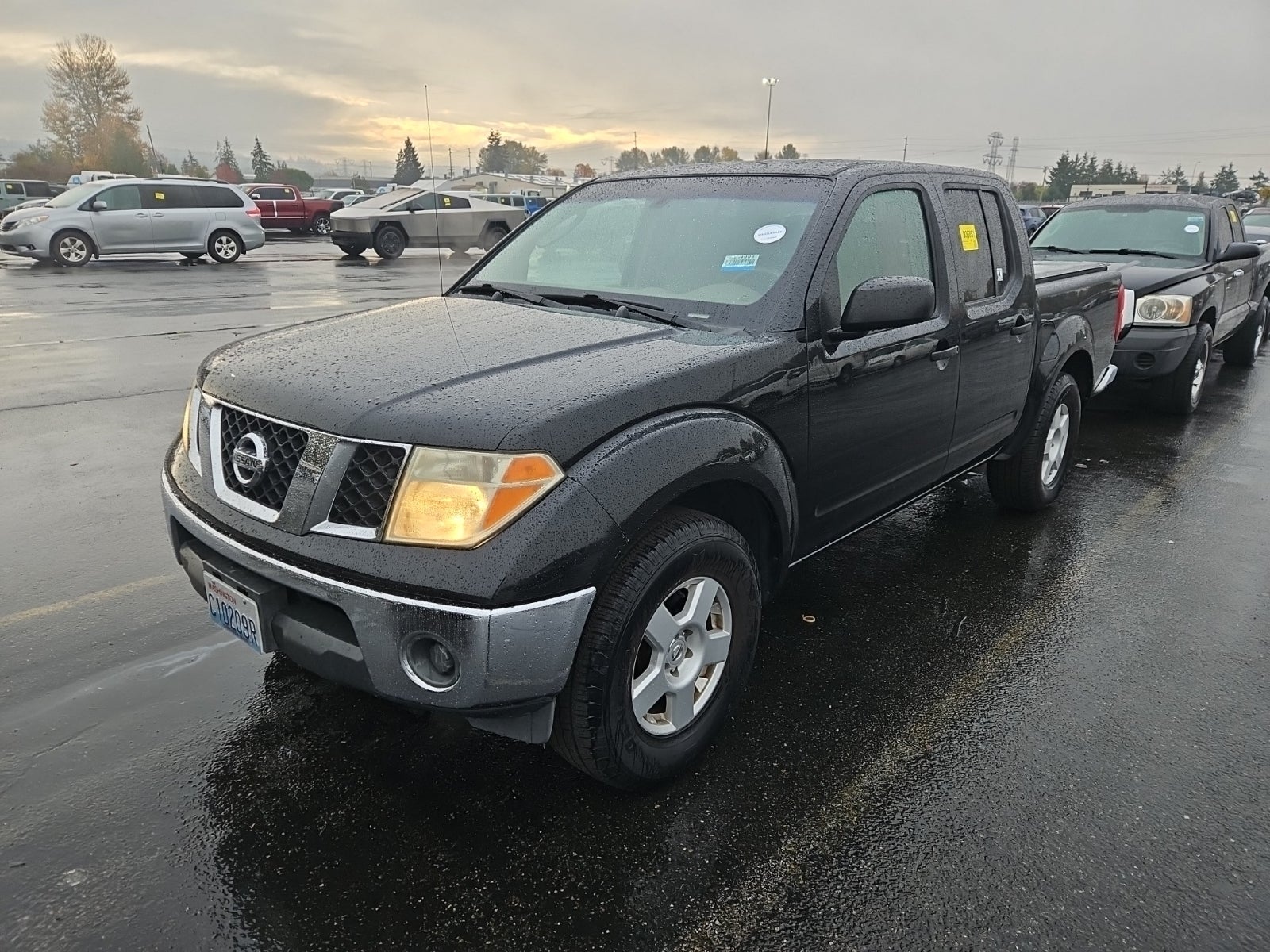 2007 Nissan Frontier 2WD Crew Cab SWB Auto SE