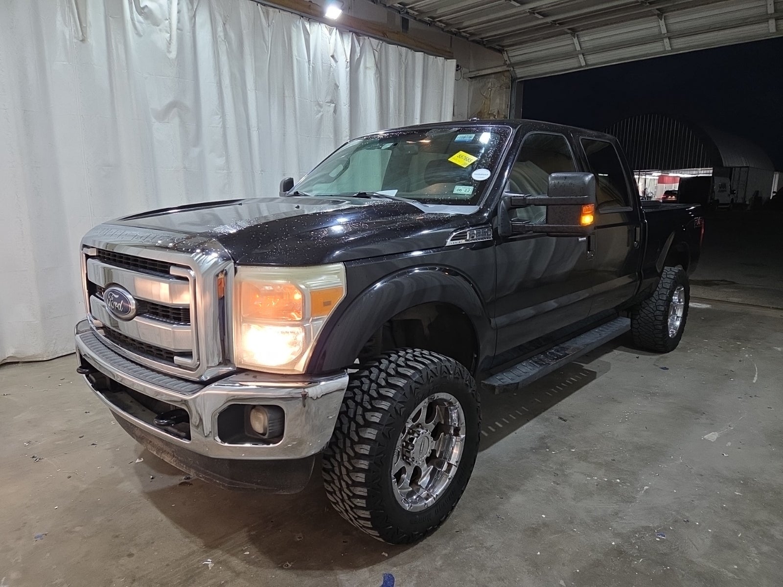 2011 Ford F-250 4WD Crew Cab 156" Lariat