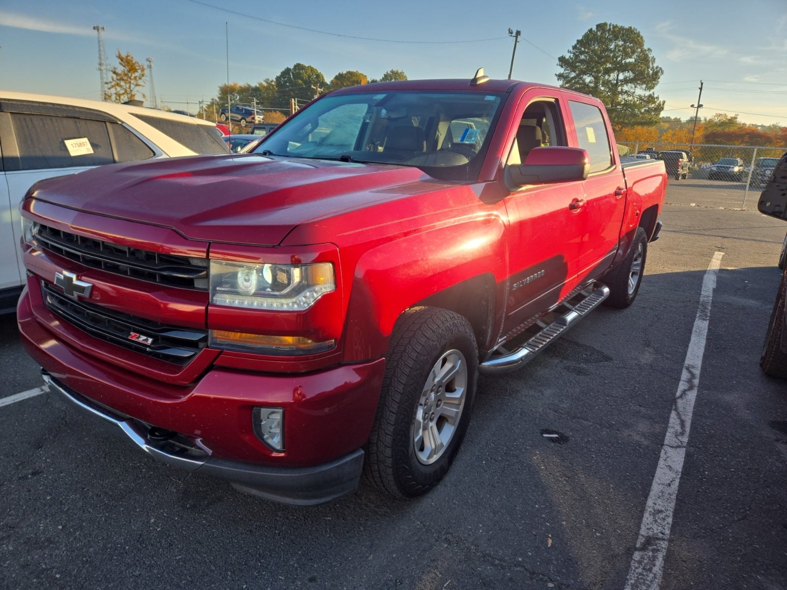 2018 Chevrolet Silverado 1500 4WD Crew Cab 143.5" LT W/2lt