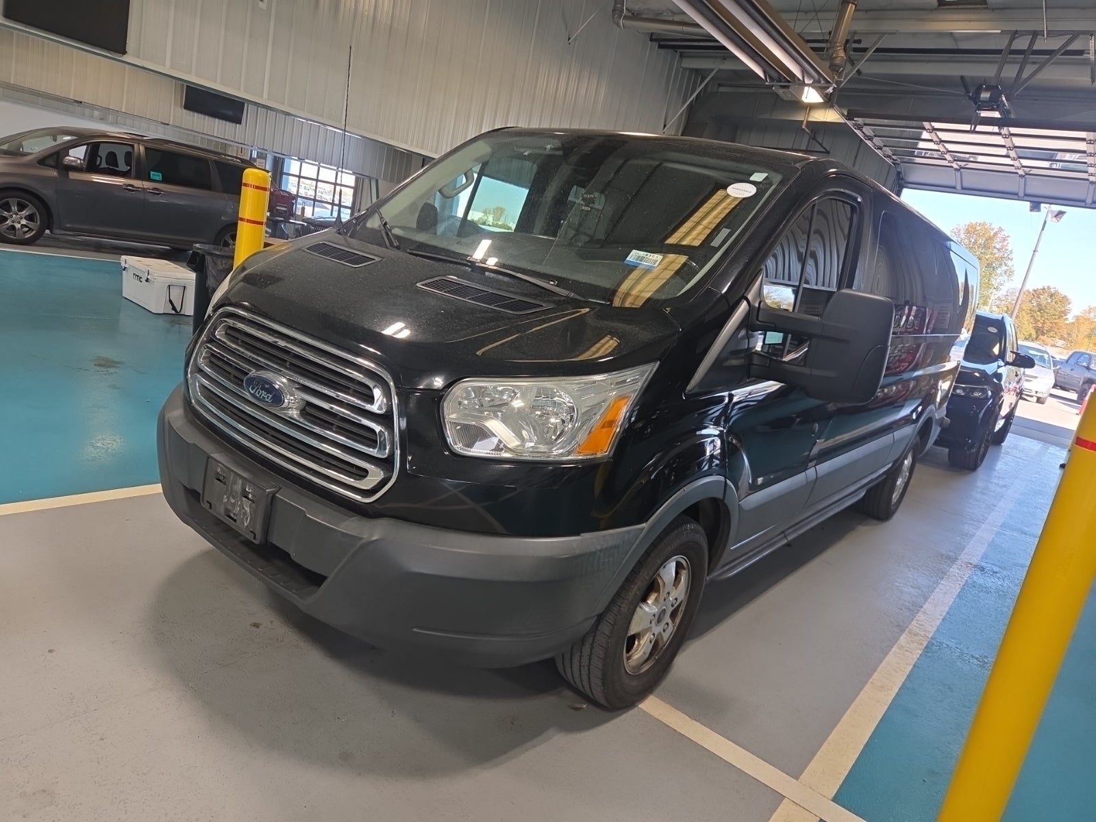 2017 Ford Transit-350 XLT