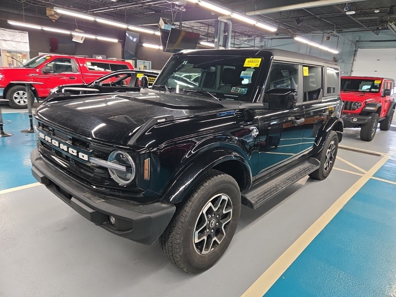 2026 Ford Bronco Outer Banks