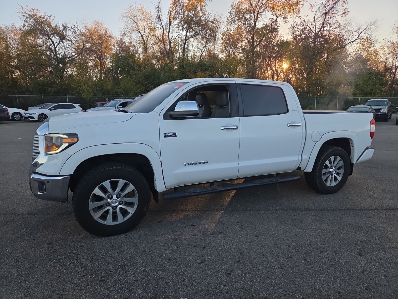 2017 Toyota Tundra Limited Crewmax 5.5' Bed 5.7l FFV