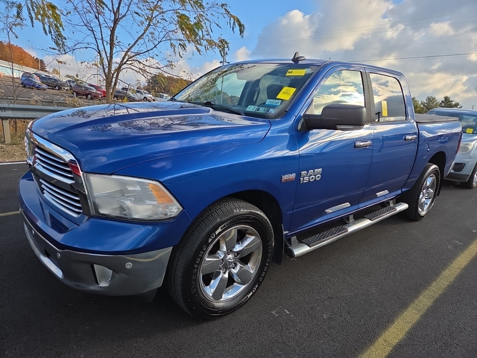 2016 Ram 1500 4WD Crew Cab 140.5" Big Horn