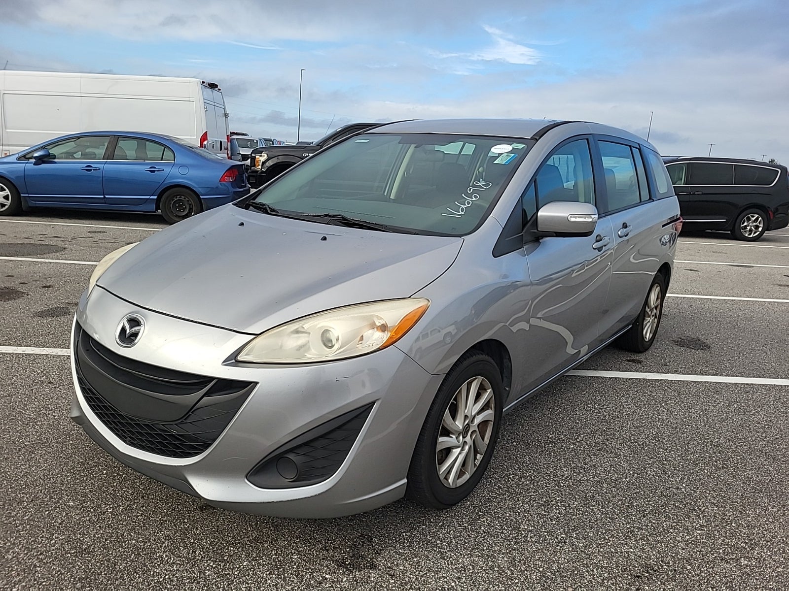 2014 Mazda Mazda5 Sport