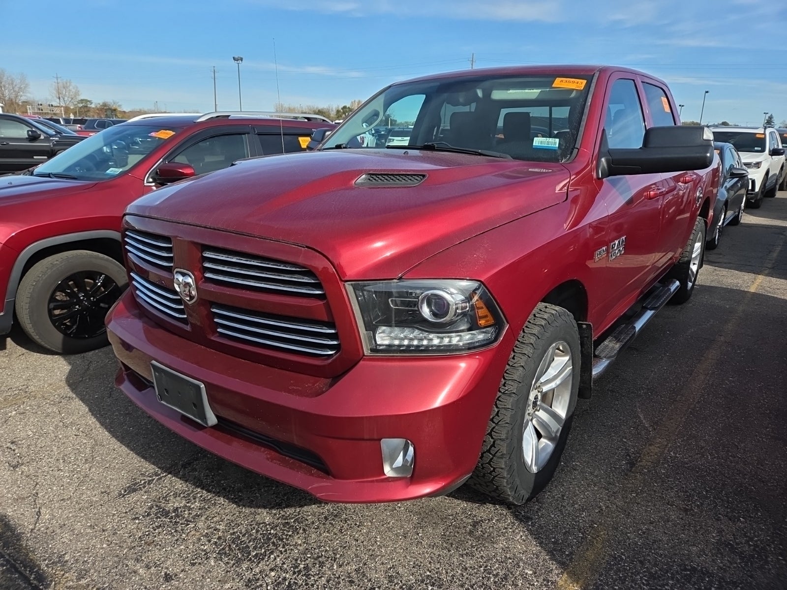 2014 Ram 1500 4WD Crew Cab 140.5" Sport
