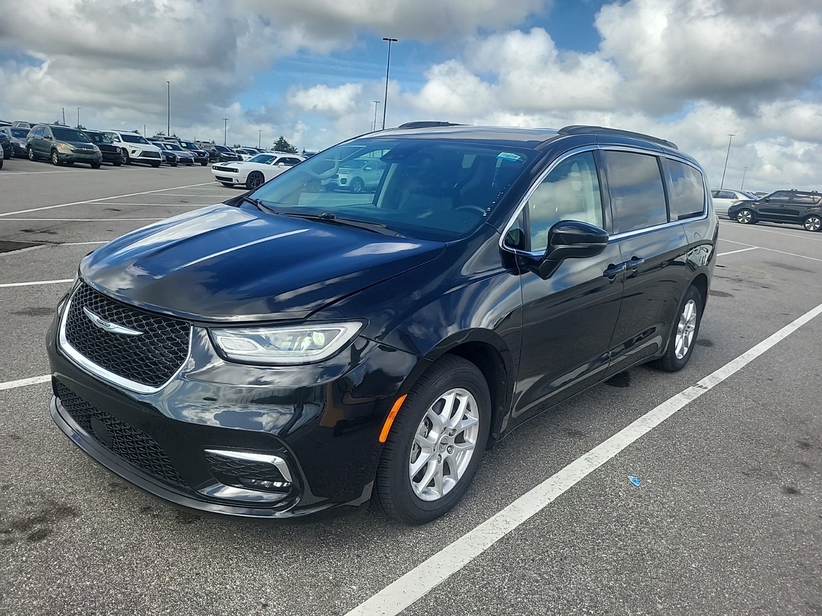 2022 Chrysler Pacifica Touring L