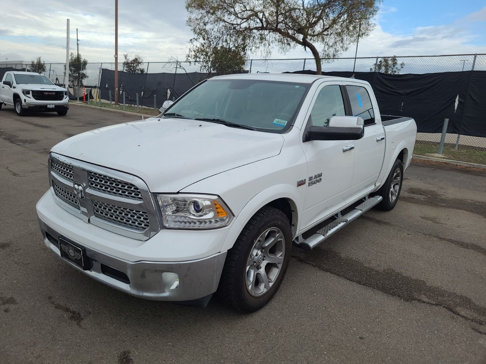 2015 Ram 1500 2WD Crew Cab 140.5" Laramie