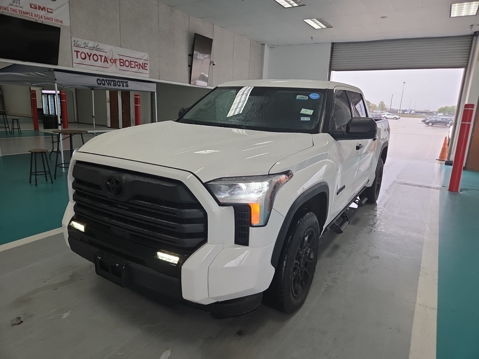 2023 Toyota Tundra SR5 Crewmax 5.5' Bed