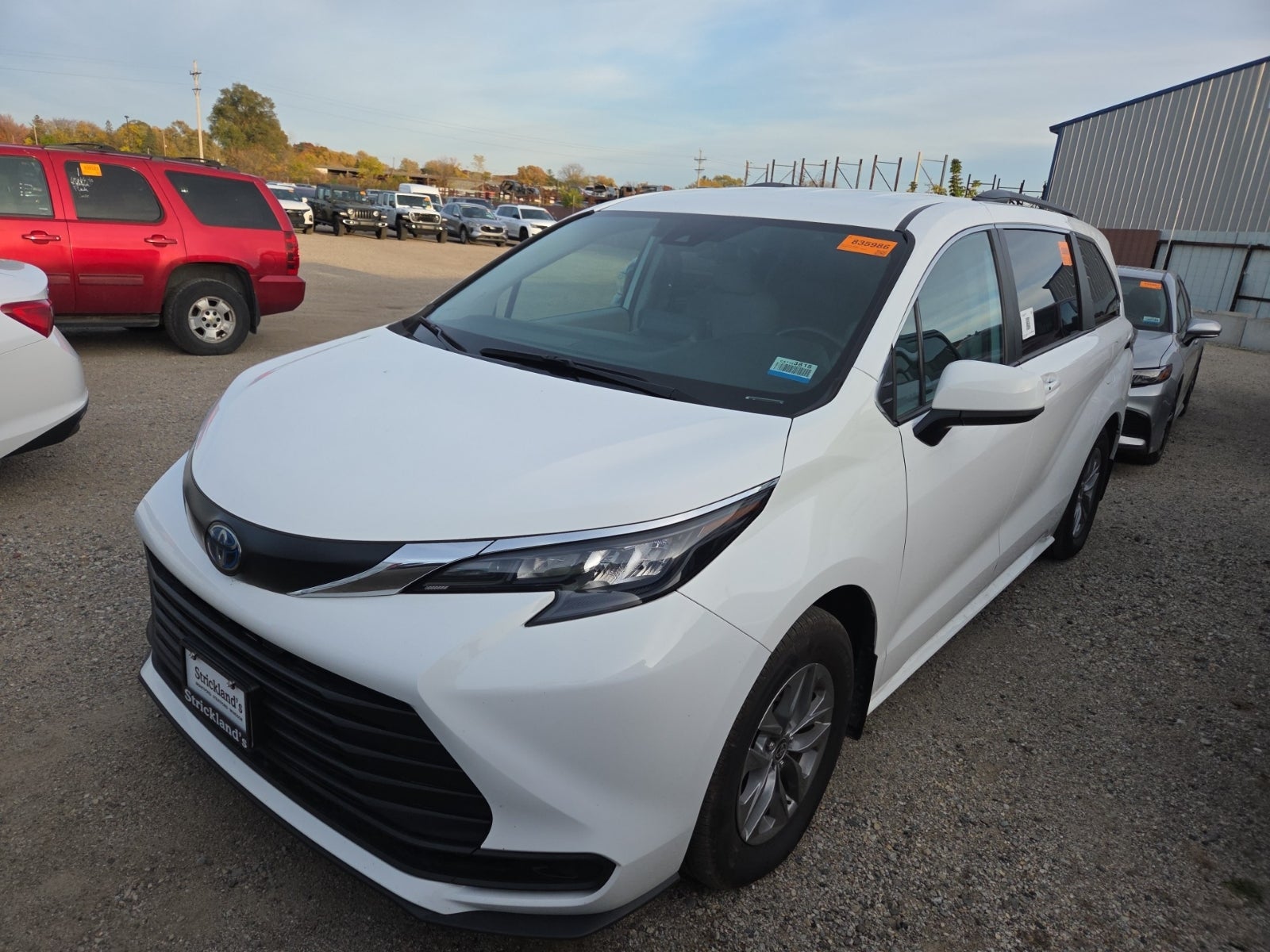 2024 Toyota Sienna LE