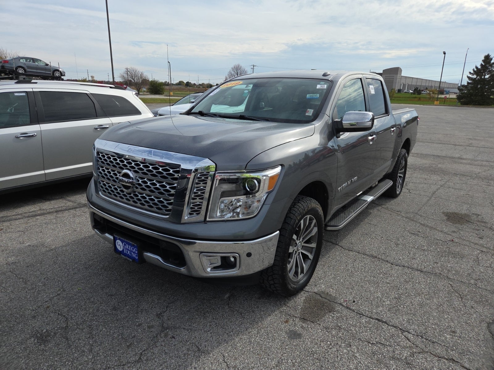 2019 Nissan Titan 4x4 Crew Cab SL