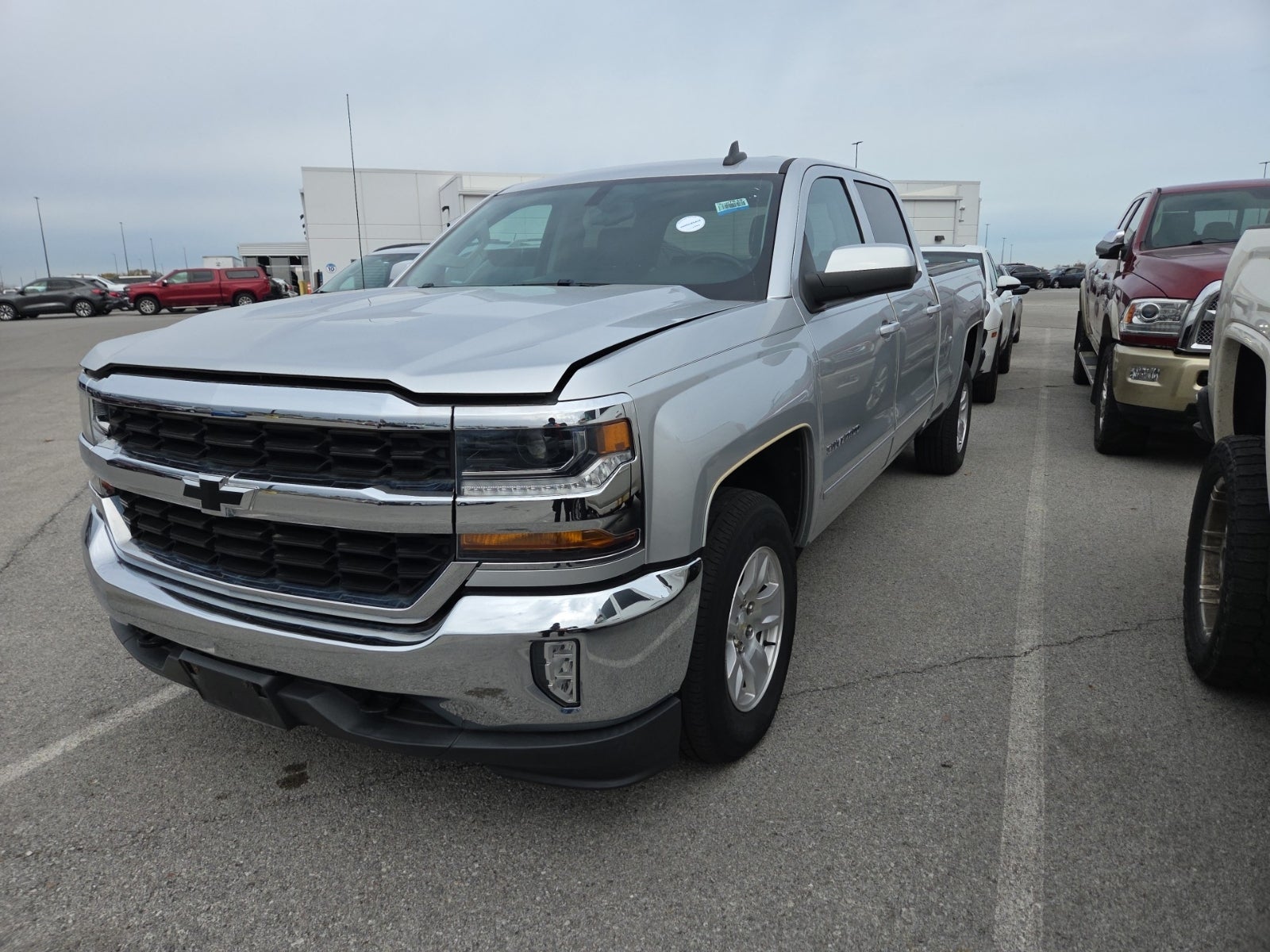 2018 Chevrolet Silverado 1500 4WD Crew Cab 153.0" LT W/1lt