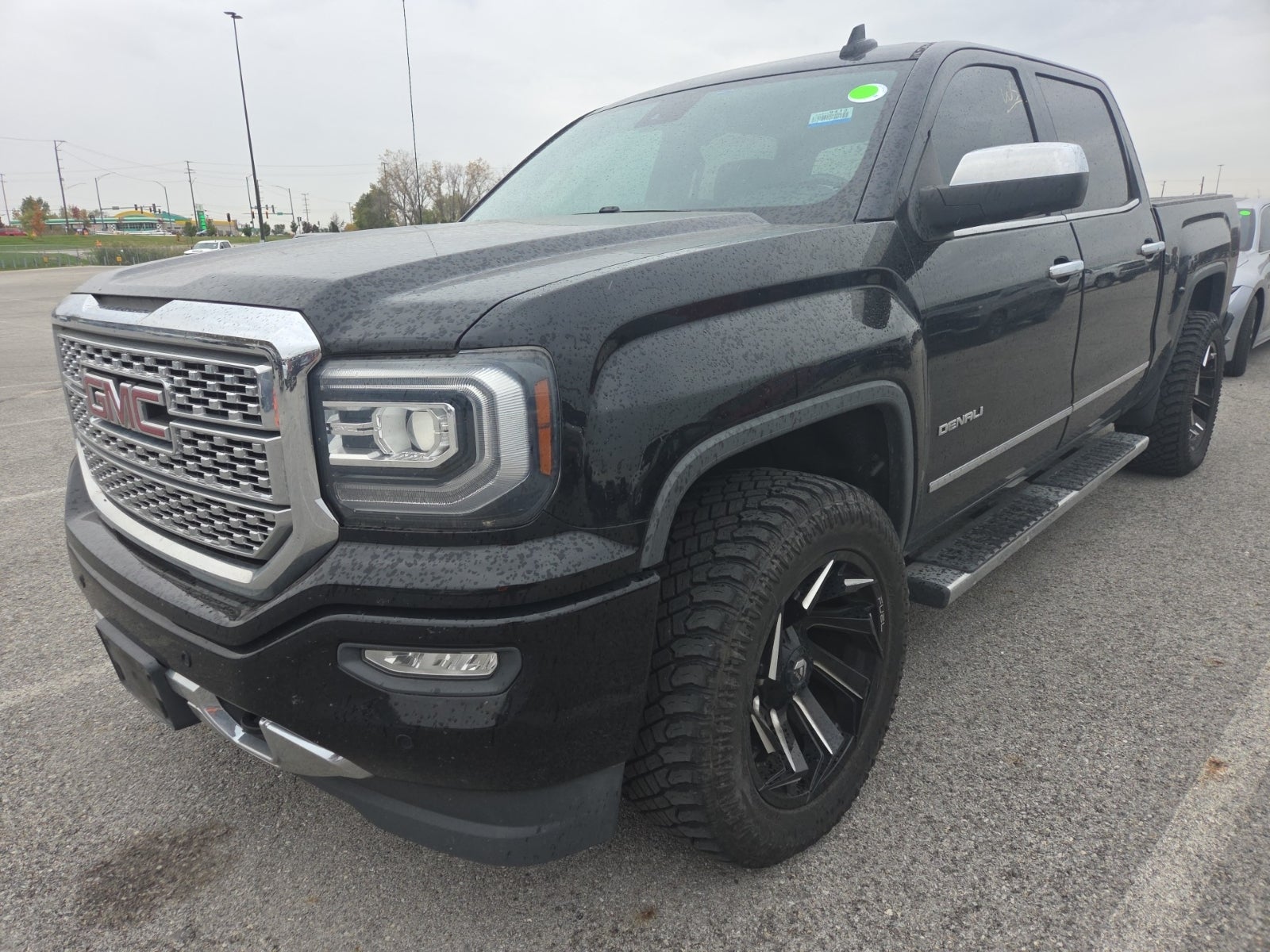 2017 GMC Sierra 1500 4WD Crew Cab 143.5" Denali