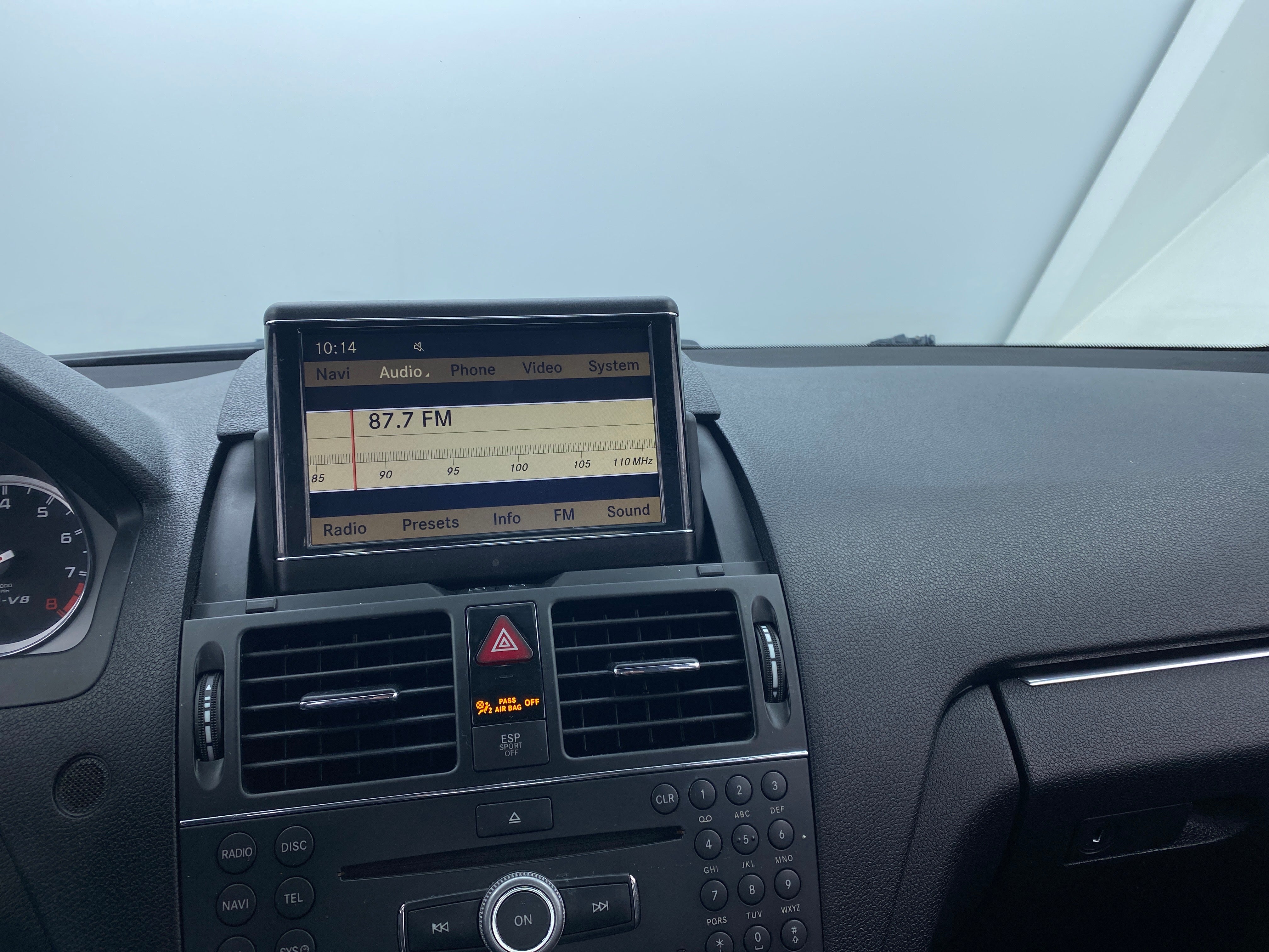 how to install mercedes navigation update on a 2009 c class