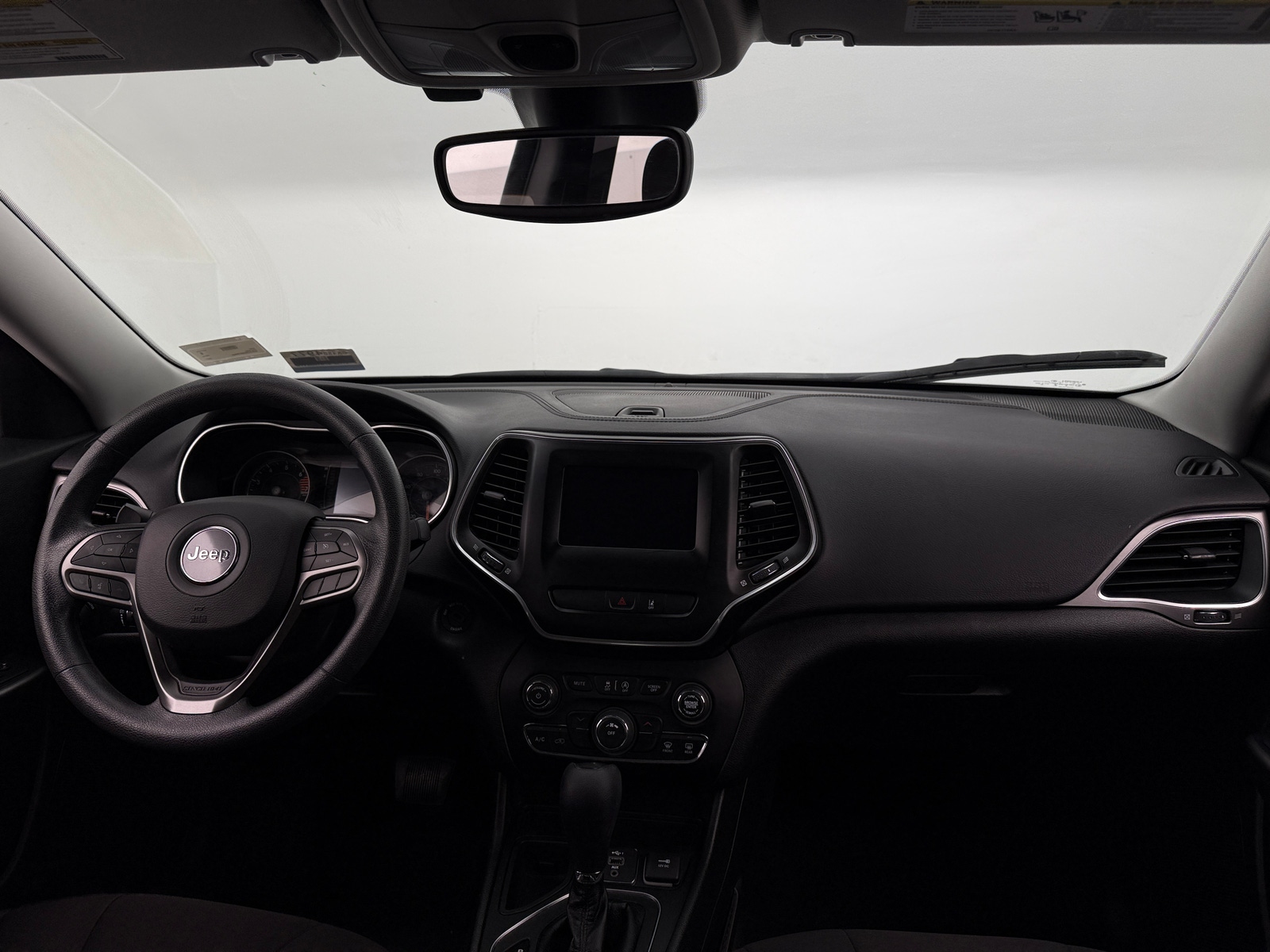 Thumbnail: 2021 Jeep Cherokee - 3