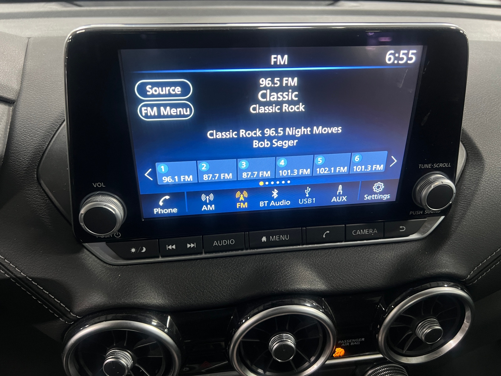 Thumbnail: 2023 Nissan Sentra - 4