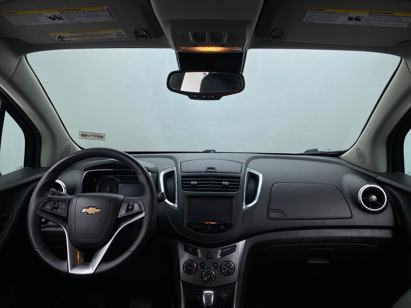 Thumbnail: 2015 Chevrolet Trax - 3
