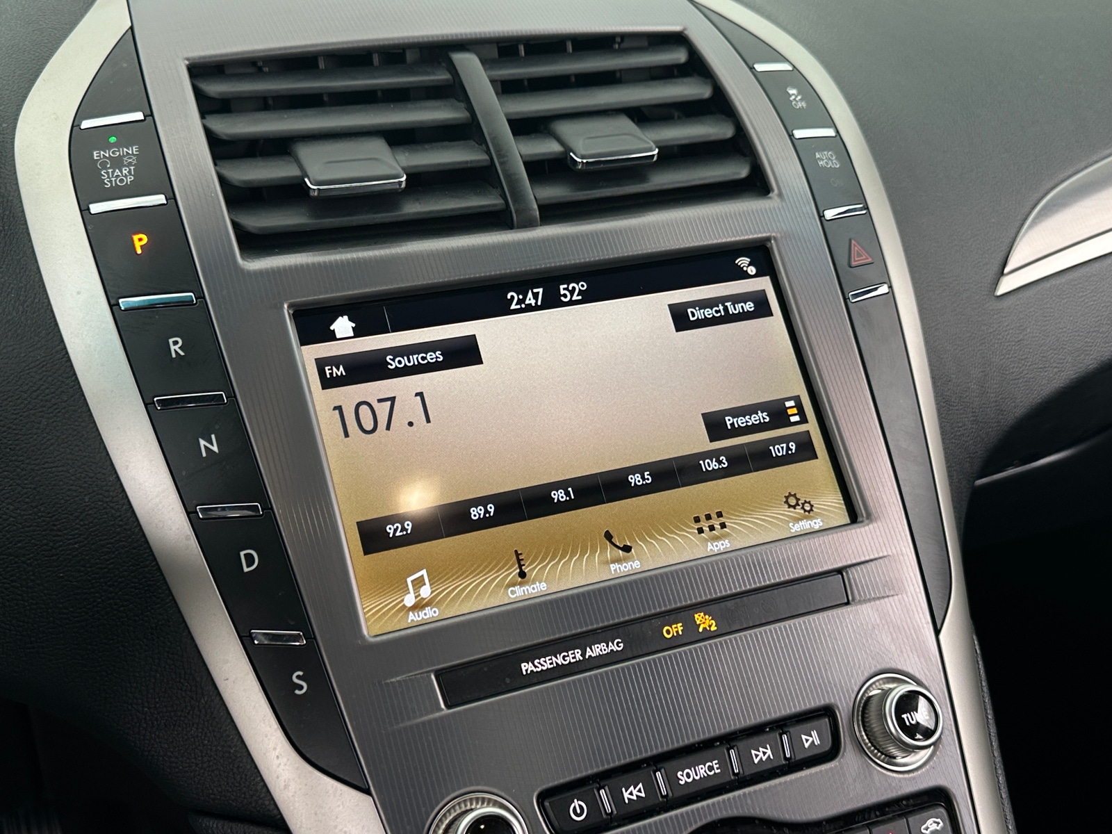 Thumbnail: 2019 Lincoln MKZ - 4