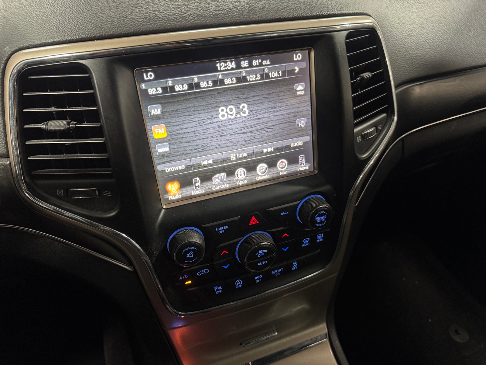 Thumbnail: 2017 Jeep Grand Cherokee - 4