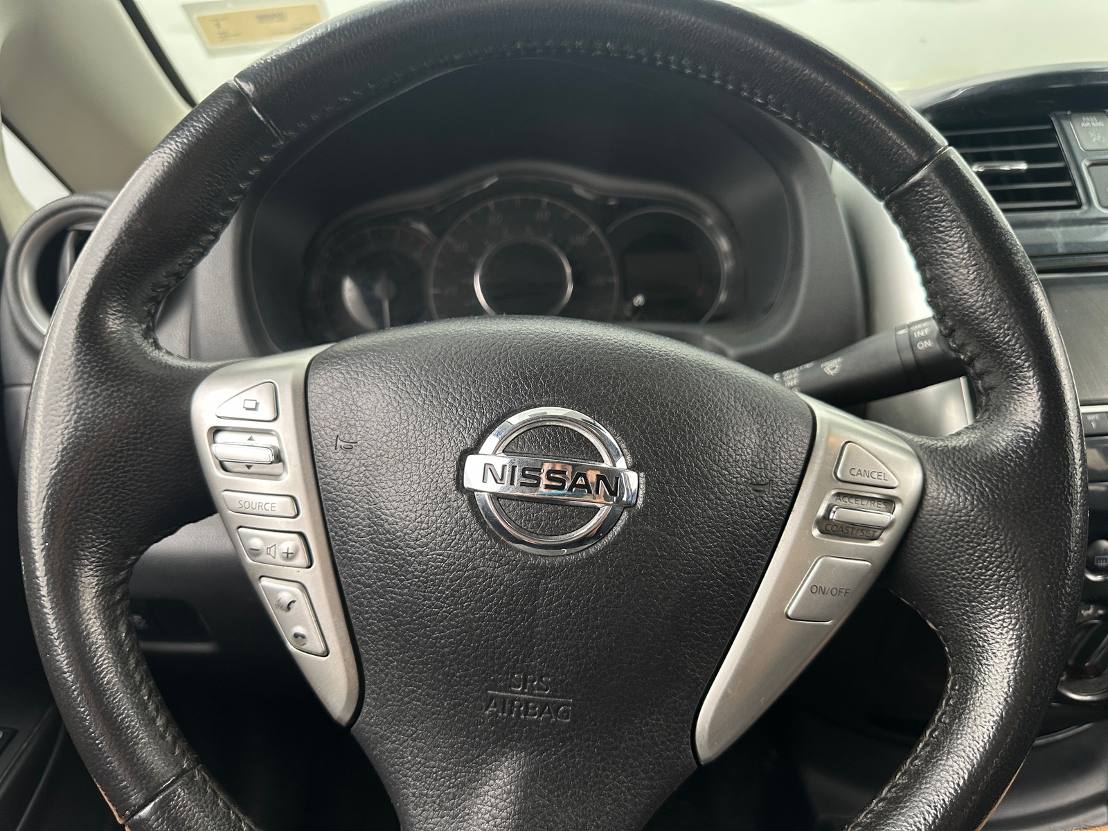Thumbnail: 2016 Nissan Versa Note - 5