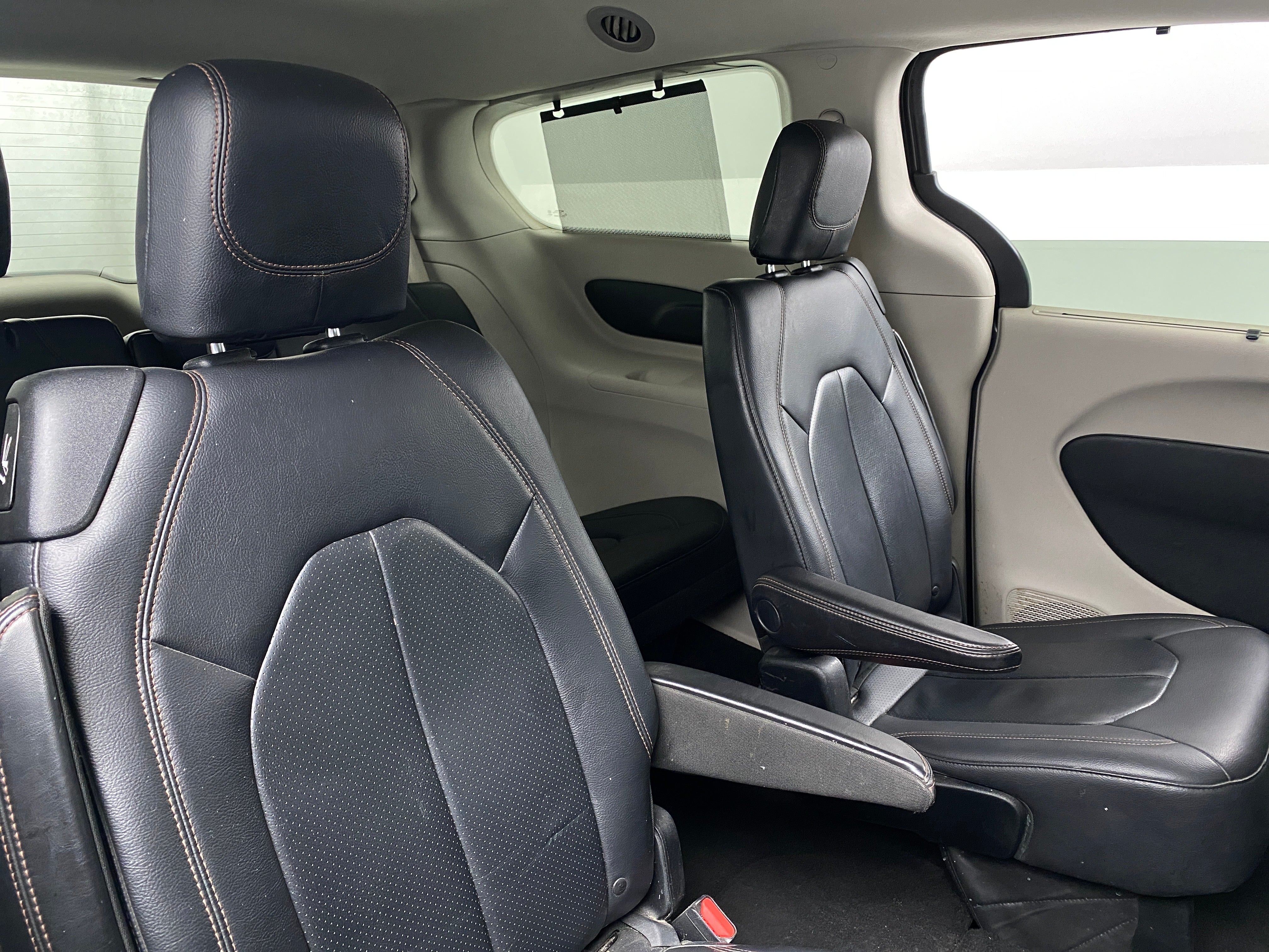 2018 Chrysler Pacifica Touring L 6